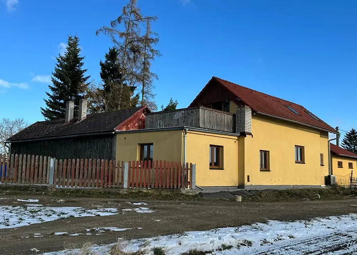 بيت للعطل L&b Pravonin